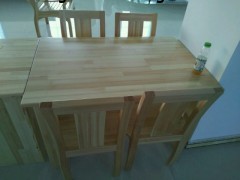 供应2016新款樟子松纯实木餐桌椅