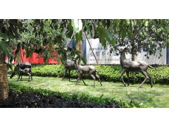吉林 小区景观鹿铜雕塑 一群自由奔跑的鹿摆件
